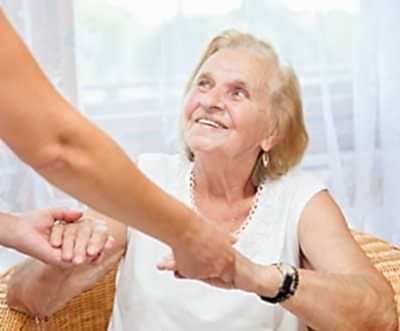 Люди пожилого возраста и уход за ними